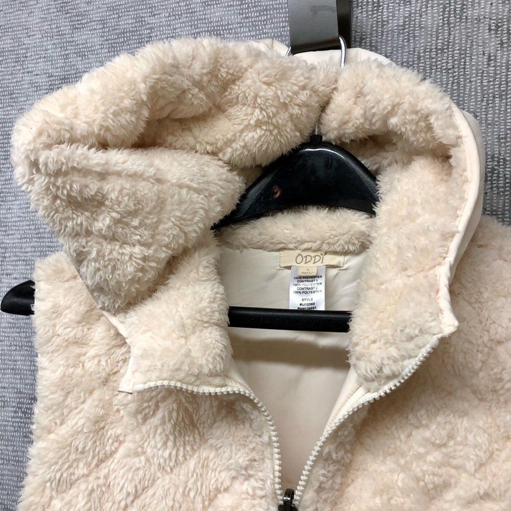 Soft Reversible Vest - Picture 15 of 16
